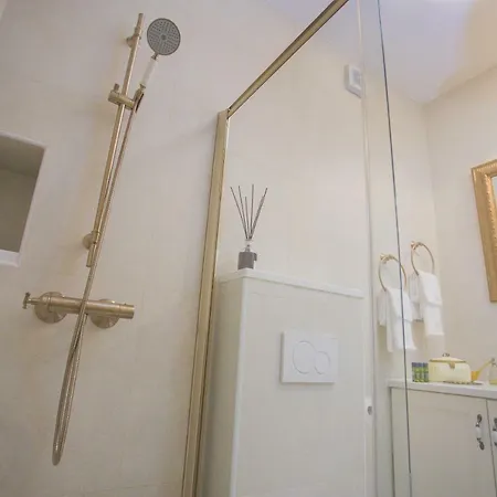 Luxury Padre Pio スプリト