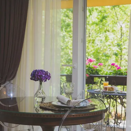 アパート Luxury Padre Pio スプリト